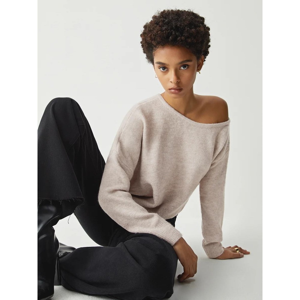 Commense Cream Off Shoulder Oatmeal Asymmetrical Cropped Sweater Size XS‎